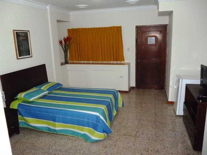 Tom Suites location